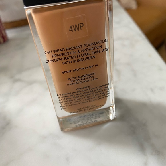 Dior Forever Skin Glow Foundation - 4WP! - Picture 8 of 10